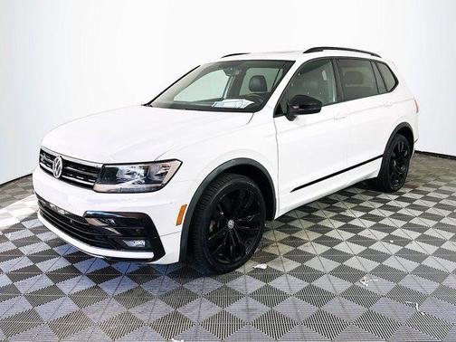 Pure White 2021 Volkswagen Tiguan 2.0T SE R-Line Black