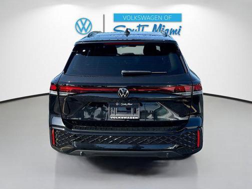 2025 Volkswagen Tiguan 2.0T SE R-Line Black