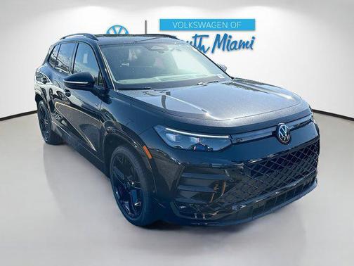 2025 Volkswagen Tiguan 2.0T SE R-Line Black