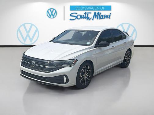Pure White 2022 Volkswagen Jetta 1.5T Sport