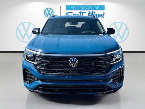 Mountain Lake B 2026 Volkswagen Atlas Cross Sport 2.0T SEL
