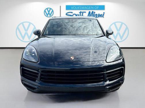 Moonlight Blue Metallic 2019 Porsche Cayenne Cayenne