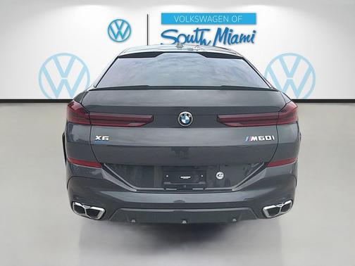 Dravit Grey Metallic 2024 BMW X6 M60i