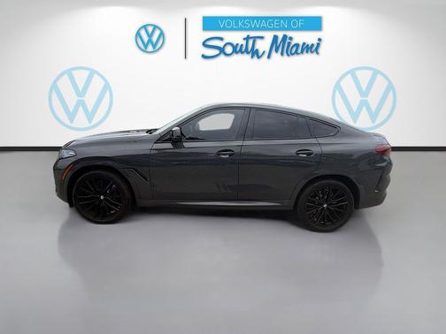 Dravit Grey Metallic 2024 BMW X6 M60i