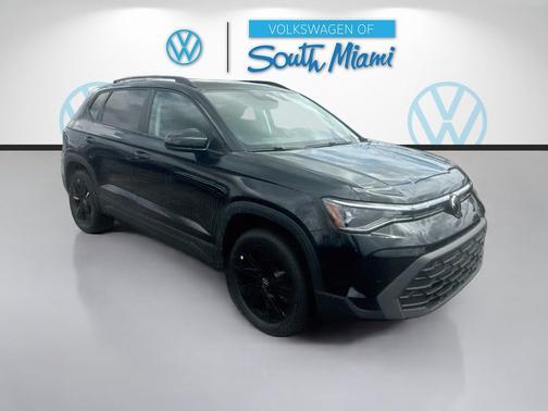 Deep Black Pearl 2027 Volkswagen Taos SE Black