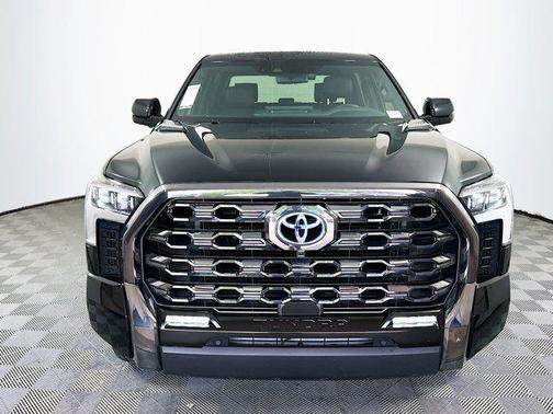 2024 Toyota Tundra Hybrid Platinum