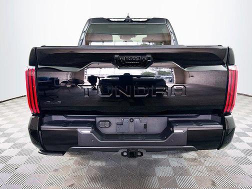 2024 Toyota Tundra Hybrid Platinum