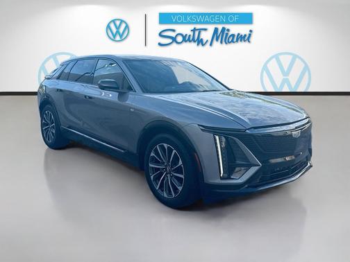 Argent Silver Metallic 2024 Cadillac LYRIQ Sport
