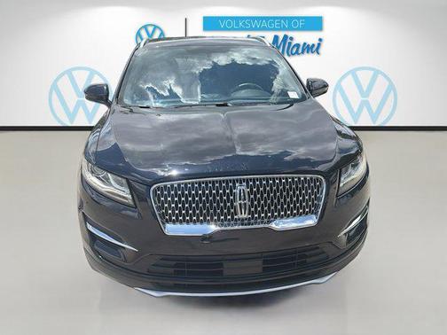 Infinite Black Metallic 2019 Lincoln MKC Standard