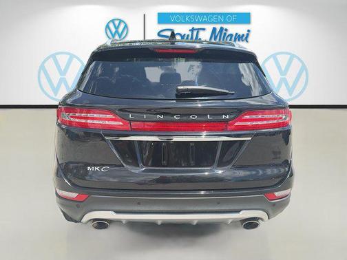 Infinite Black Metallic 2019 Lincoln MKC Standard