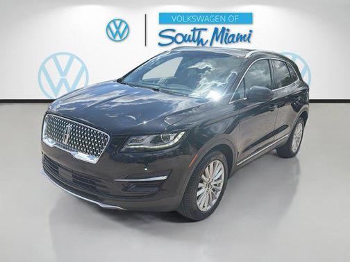 Infinite Black Metallic 2019 Lincoln MKC Standard