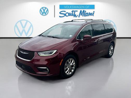 Velvet Red Pearlcoat 2021 Chrysler Pacifica Touring L