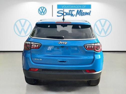 Hydro Blue Pearlcoat 2024 Jeep Compass Sport
