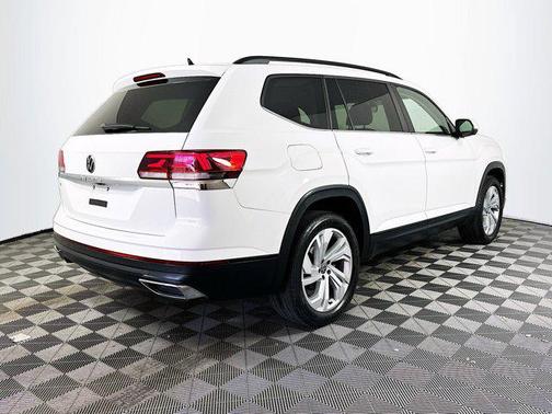 2022 Volkswagen Atlas 2.0T SE w/Technology