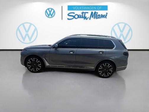 Skyscraper Grey Metallic 2024 BMW X7 xDrive40i