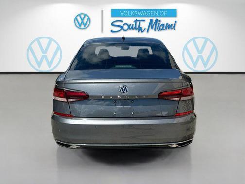 2022 Volkswagen Passat 2.0T Limited Edition