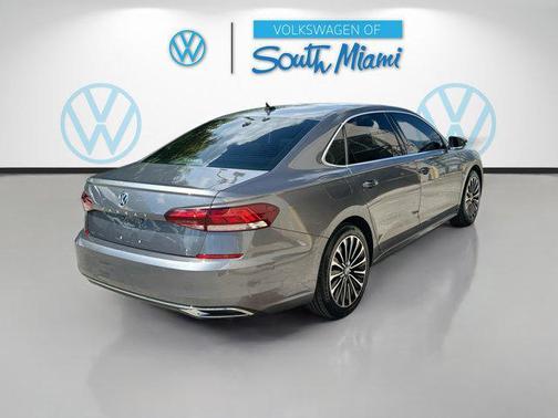 2022 Volkswagen Passat 2.0T Limited Edition