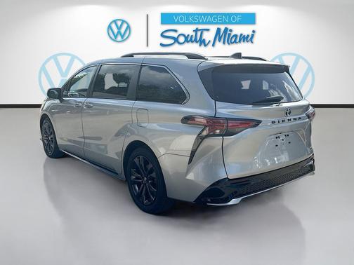 Celestial Silver 2022 Toyota Sienna XSE 7 Passenger