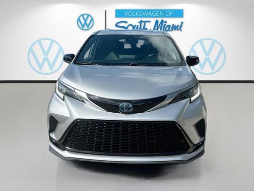 Celestial Silver 2022 Toyota Sienna XSE 7 Passenger