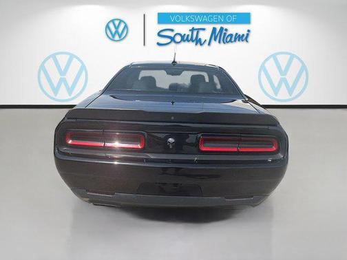 Pitch Black Clearcoat 2016 Dodge Challenger R/T Scat Pack