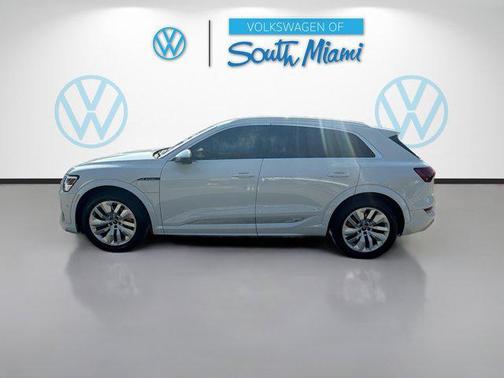 2023 Audi e-tron S Premium Plus quattro