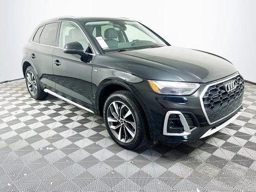 2023 Audi Q5 45 S line Premium Plus