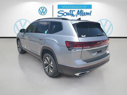 Silver Mist Metallic 2024 Volkswagen Atlas 2.0T SE