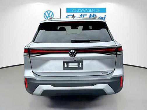 2025 Volkswagen Tiguan 2.0T SE 4MOTION