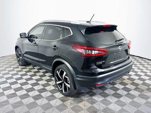 2021 Nissan Rogue Sport SL