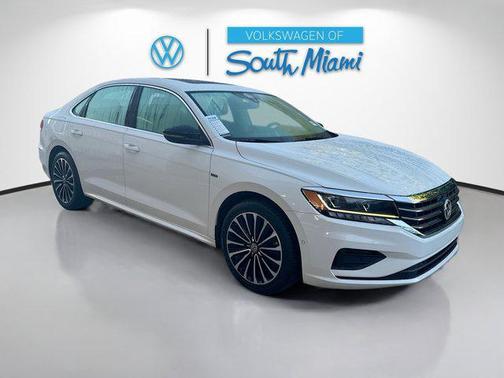 2022 Volkswagen Passat 2.0T Limited Edition
