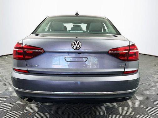2019 Volkswagen Passat 2.0T Wolfsburg Edition