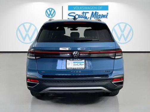 2025 Volkswagen Taos 1.5T SE