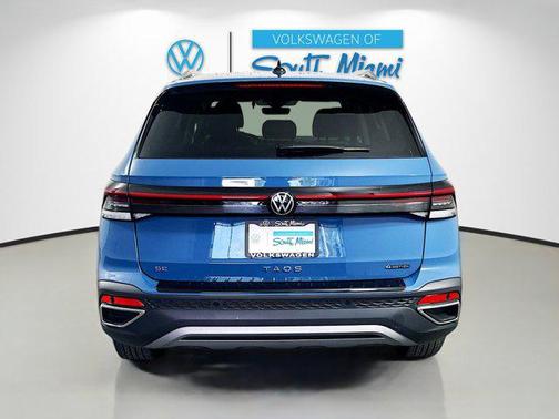 2025 Volkswagen Taos 1.5T SE