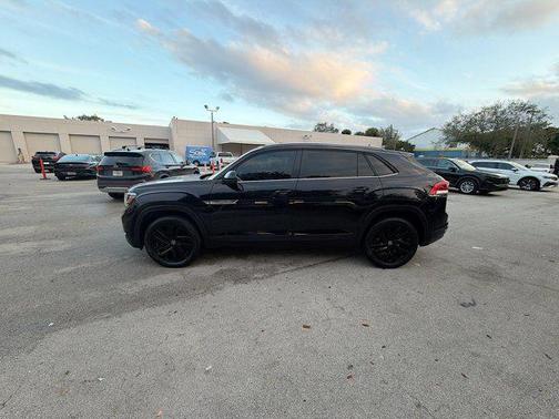 2023 Volkswagen Atlas Cross Sport 3.6L V6 SE w/Technology