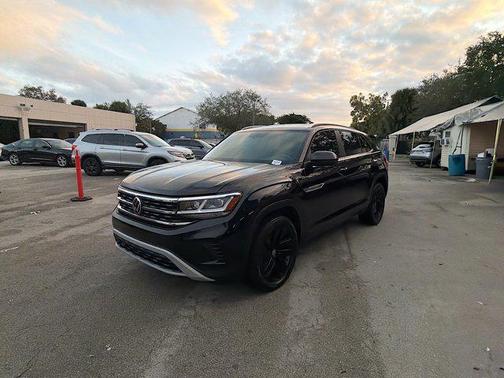 2023 Volkswagen Atlas Cross Sport 3.6L V6 SE w/Technology