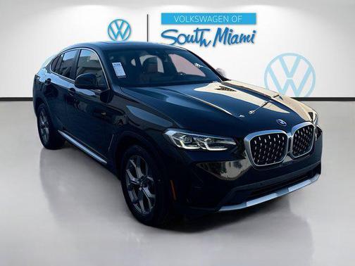 2023 BMW X4 xDrive30i