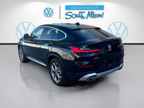 2023 BMW X4 xDrive30i