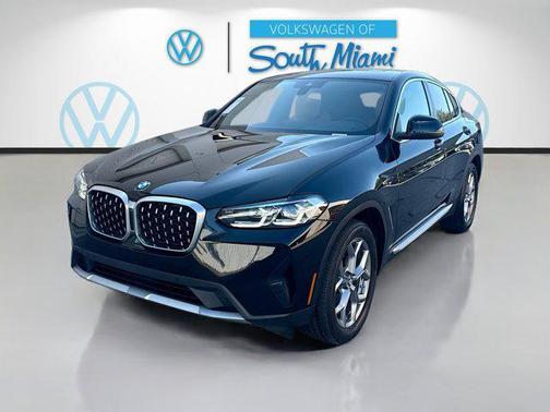 2023 BMW X4 xDrive30i