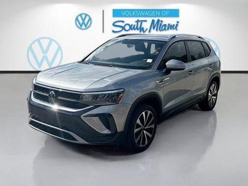 Gray 2022 Volkswagen Taos 1.5T SE