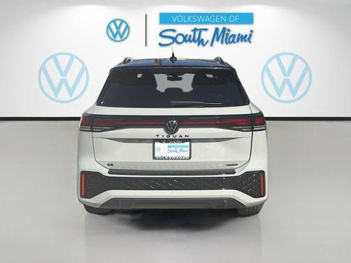 2026 Volkswagen Tiguan 2.0T SE R-Line Black 4MOTION
