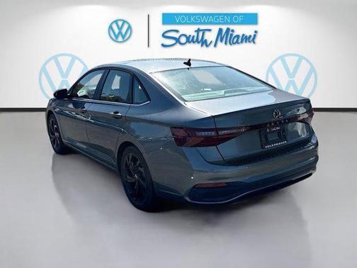 Platinum 2026 Volkswagen Jetta 1.4T SE