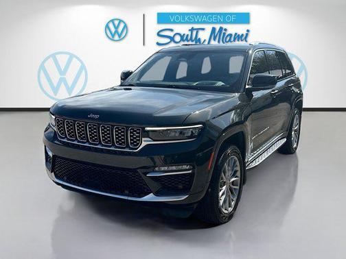 2023 Jeep Grand Cherokee Summit