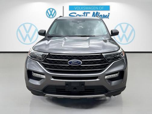 Carbonized Gray Metallic 2021 Ford Explorer XLT