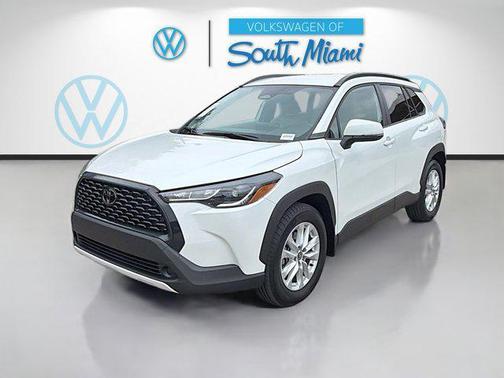 2024 Toyota Corolla Cross LE