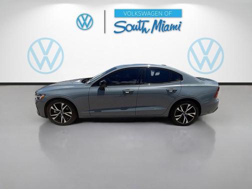 Crystal White Metallic 2024 Volvo S60 B5 Core Dark Theme