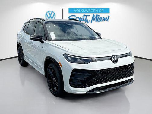 2025 Volkswagen Tiguan 2.0T SE R-Line Black