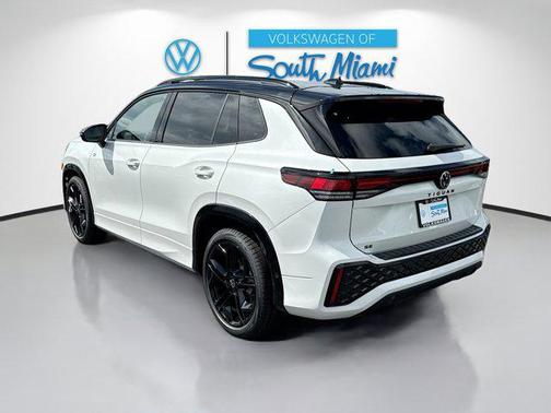 2025 Volkswagen Tiguan 2.0T SE R-Line Black