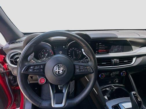 2022 Alfa Romeo Stelvio Ti