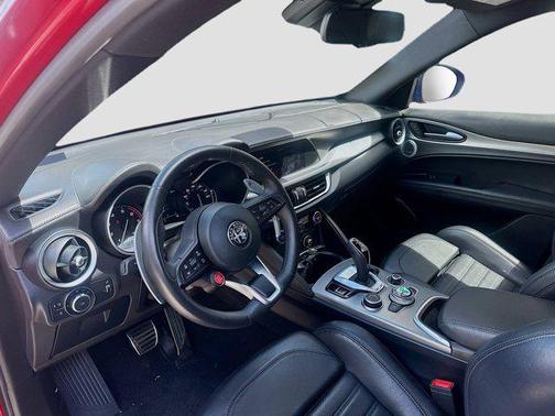 2022 Alfa Romeo Stelvio Ti