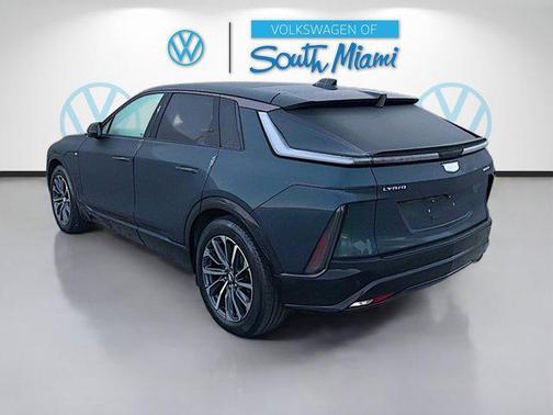 2024 Cadillac LYRIQ Sport